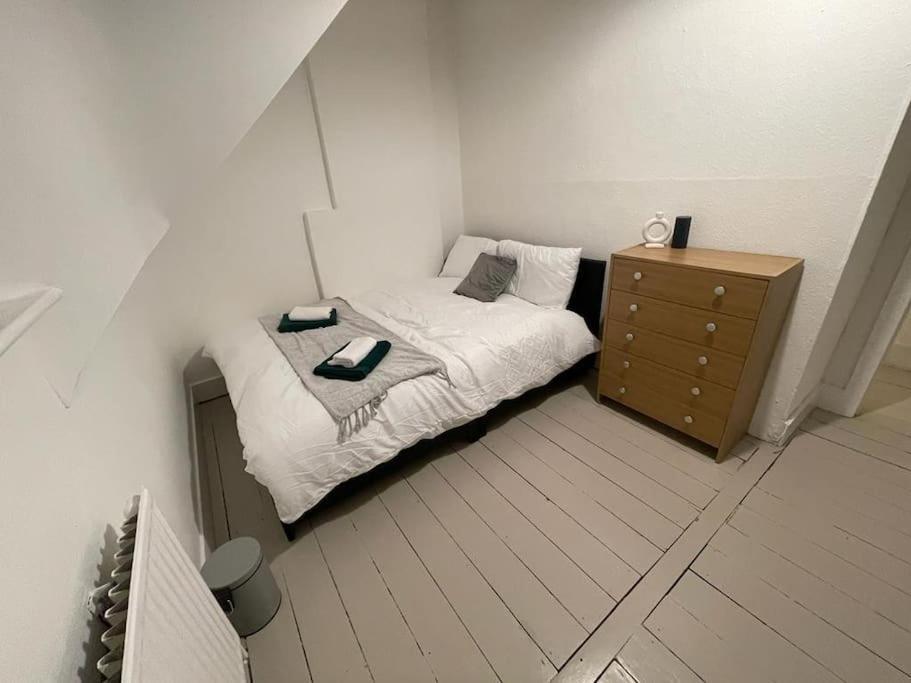 Stunning 2 Bedroom On Tower Bridge Londra Dış mekan fotoğraf