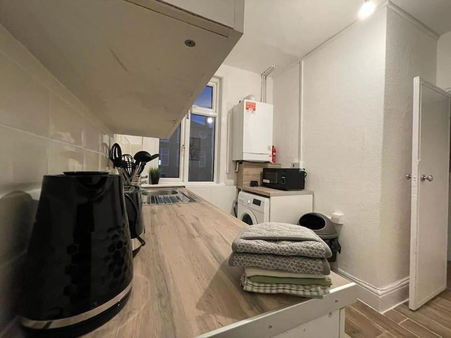 Stunning 2 Bedroom On Tower Bridge Londra Dış mekan fotoğraf
