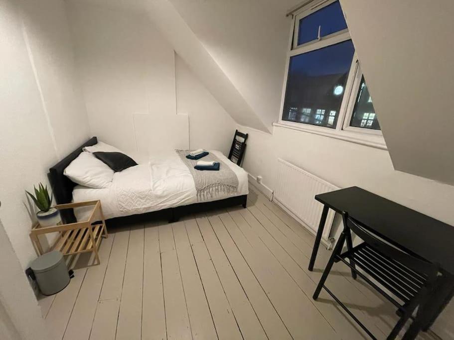 Stunning 2 Bedroom On Tower Bridge Londra Dış mekan fotoğraf